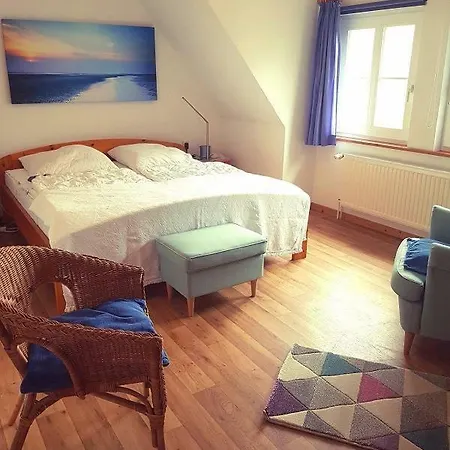 Op De Warft Appartement *