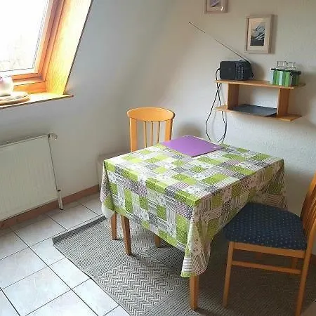 Op De Warft Appartement