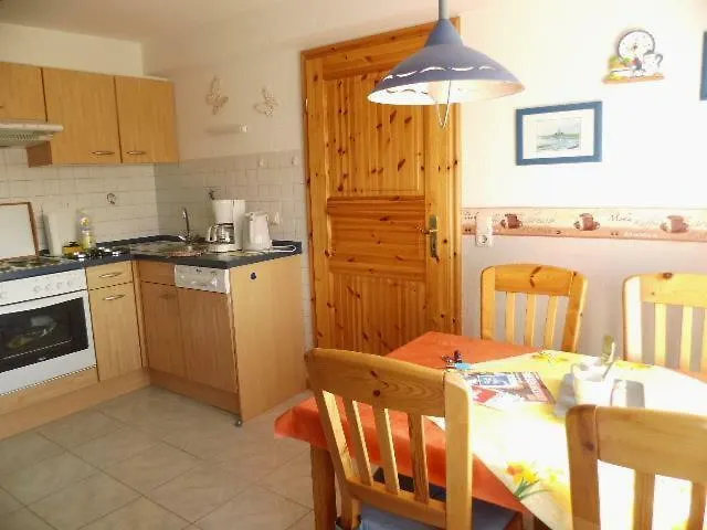 Apartment Op De Warft *