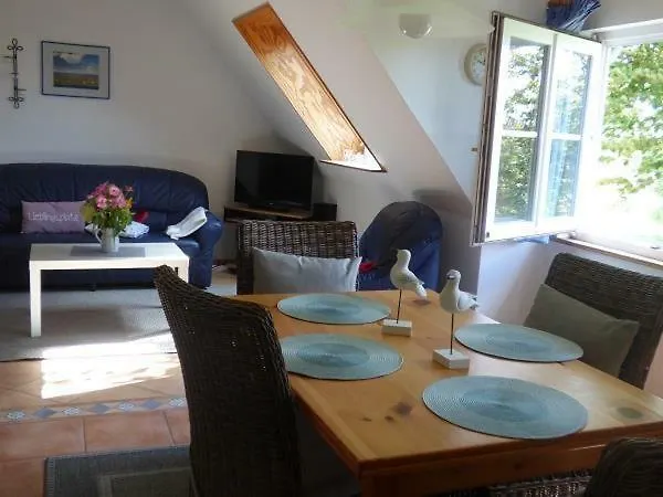 Apartment Op De Warft *